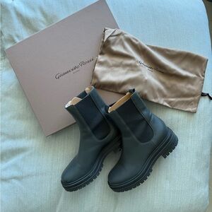 Gianvito Rossi Grey Chester Leather Chelsea Boots